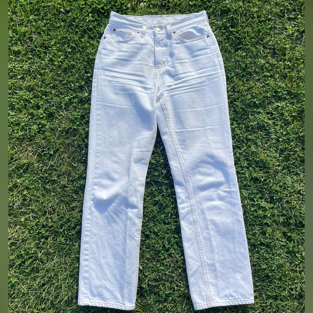 White Cowboy BDG Jeans~Perfect Summer White Jeans, Like New💖 - Picture 3 of 5